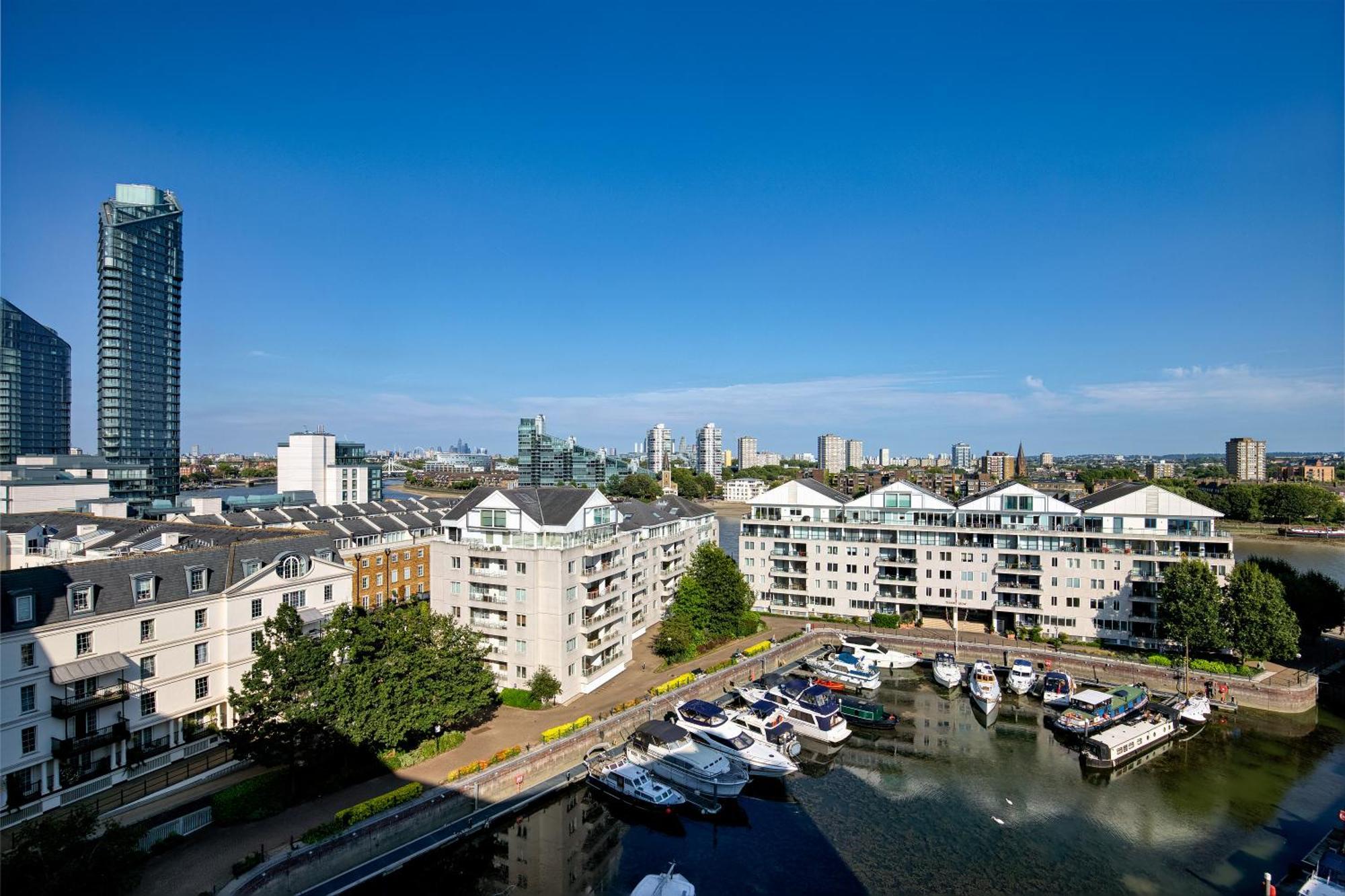 The Chelsea Harbour Hotel And Spa London Exterior photo View of the marina