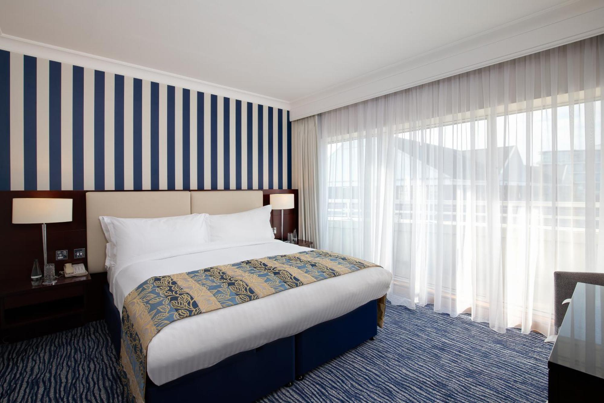 The Chelsea Harbour Hotel And Spa London Exterior photo A bedroom on board